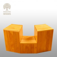 Подиум из лиственницы